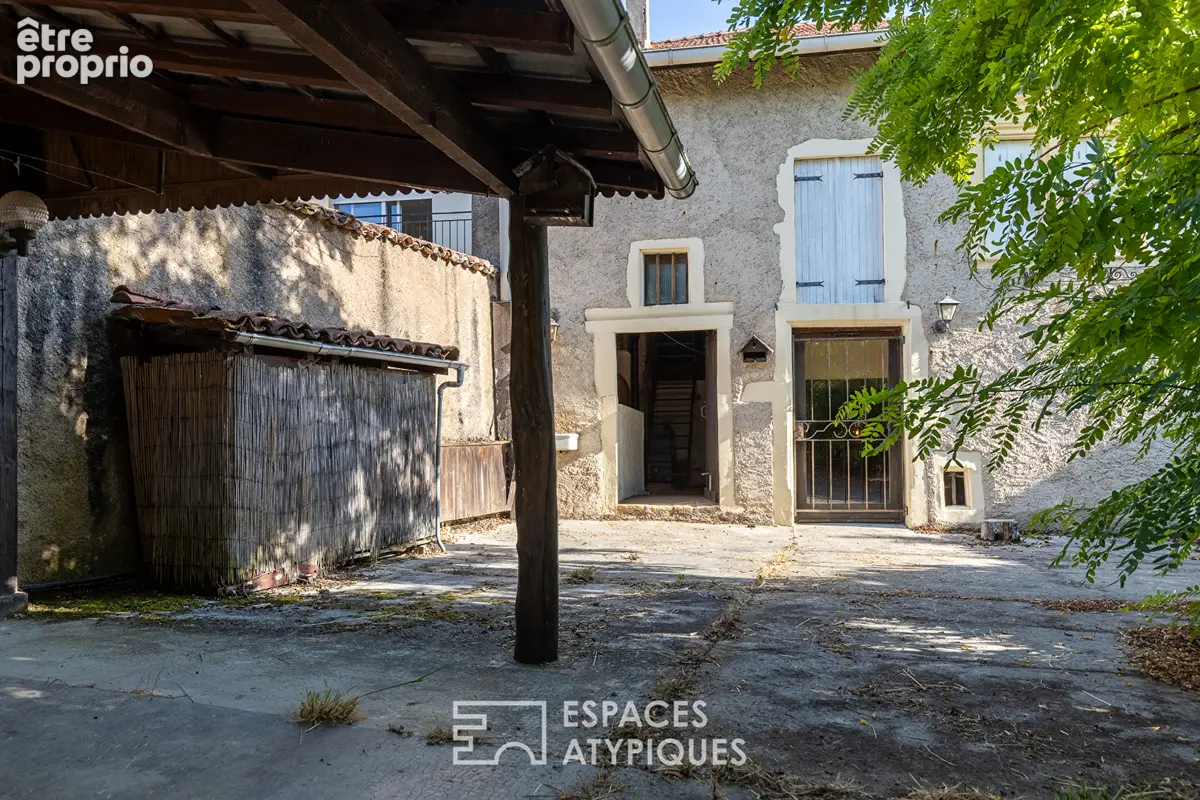 Maison lorraine aux poutres apparentes à réinventer et son vaste terrain - photo 9