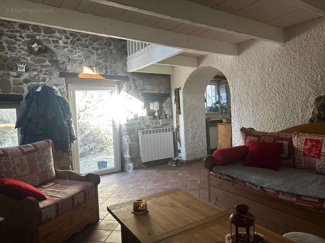 Maison à BOUCIEU-LE-ROI