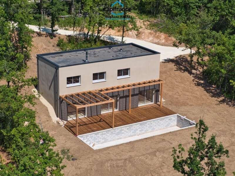 Maison à PUY-L'EVEQUE