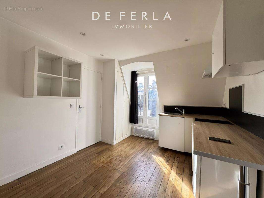 Appartement à PARIS-14E