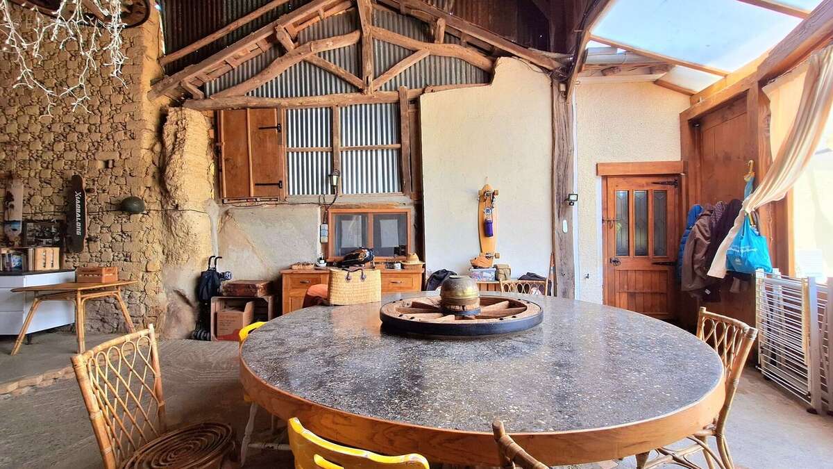 outdoor dining area