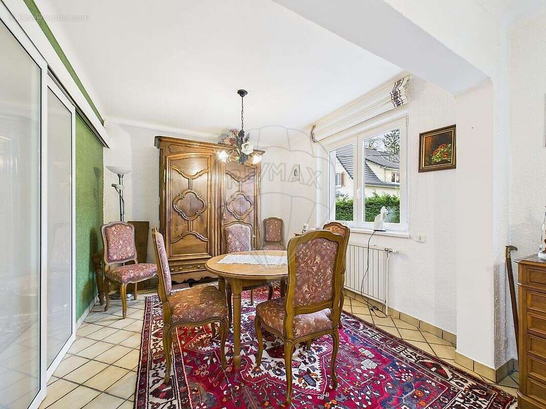 Maison à AUDUN-LE-TICHE