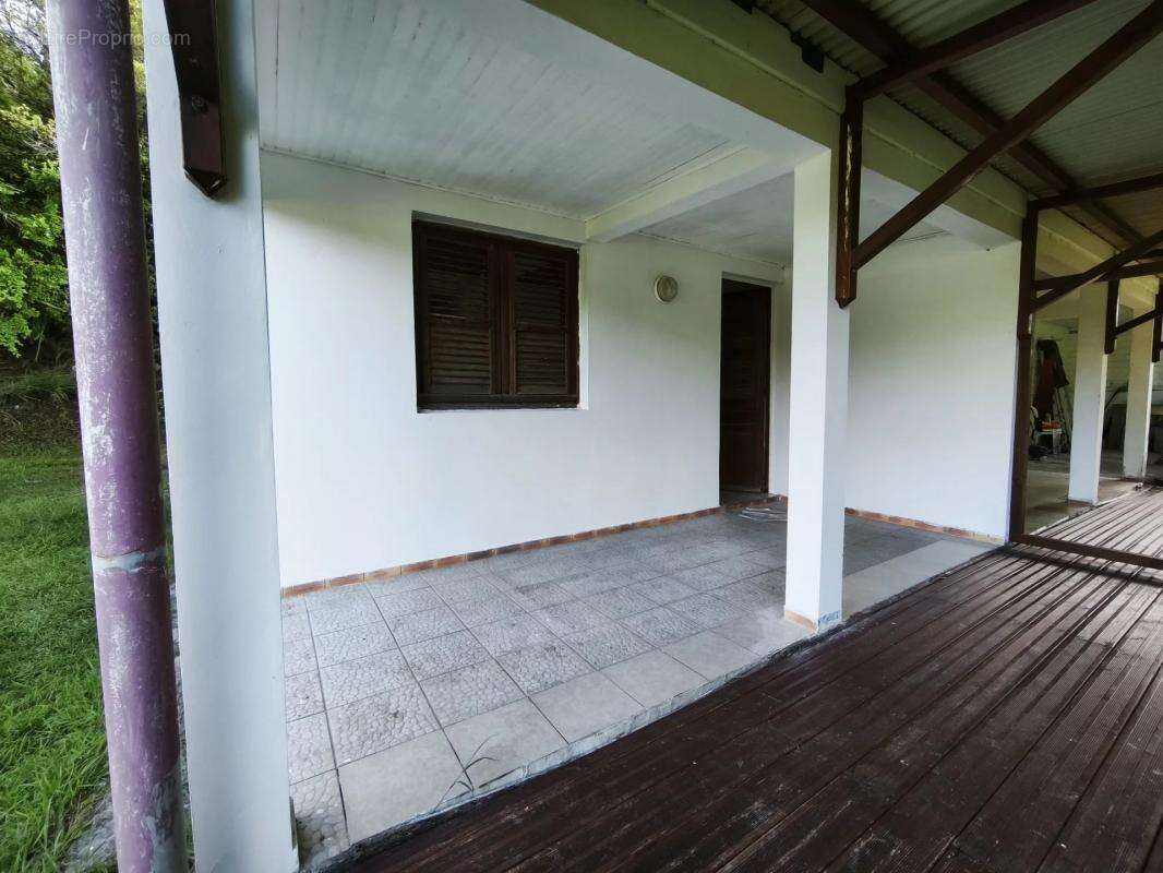 Maison à SAINTE-ANNE