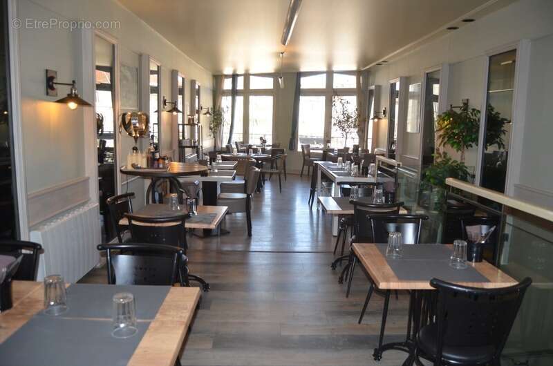 Commerce à LONS-LE-SAUNIER