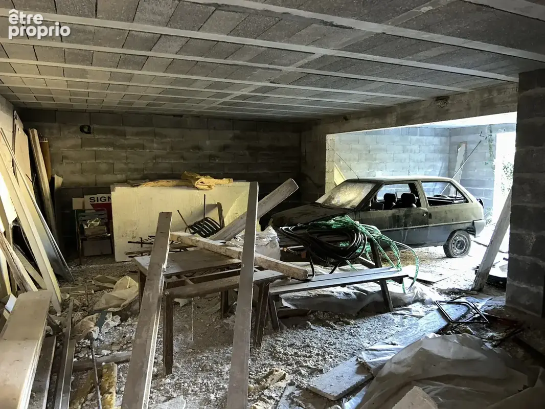 À CHÂTEAUBERNARD, à proximité immédiate d'Auchan   un projet immobilier aux multiples possibilités ! - photo 10