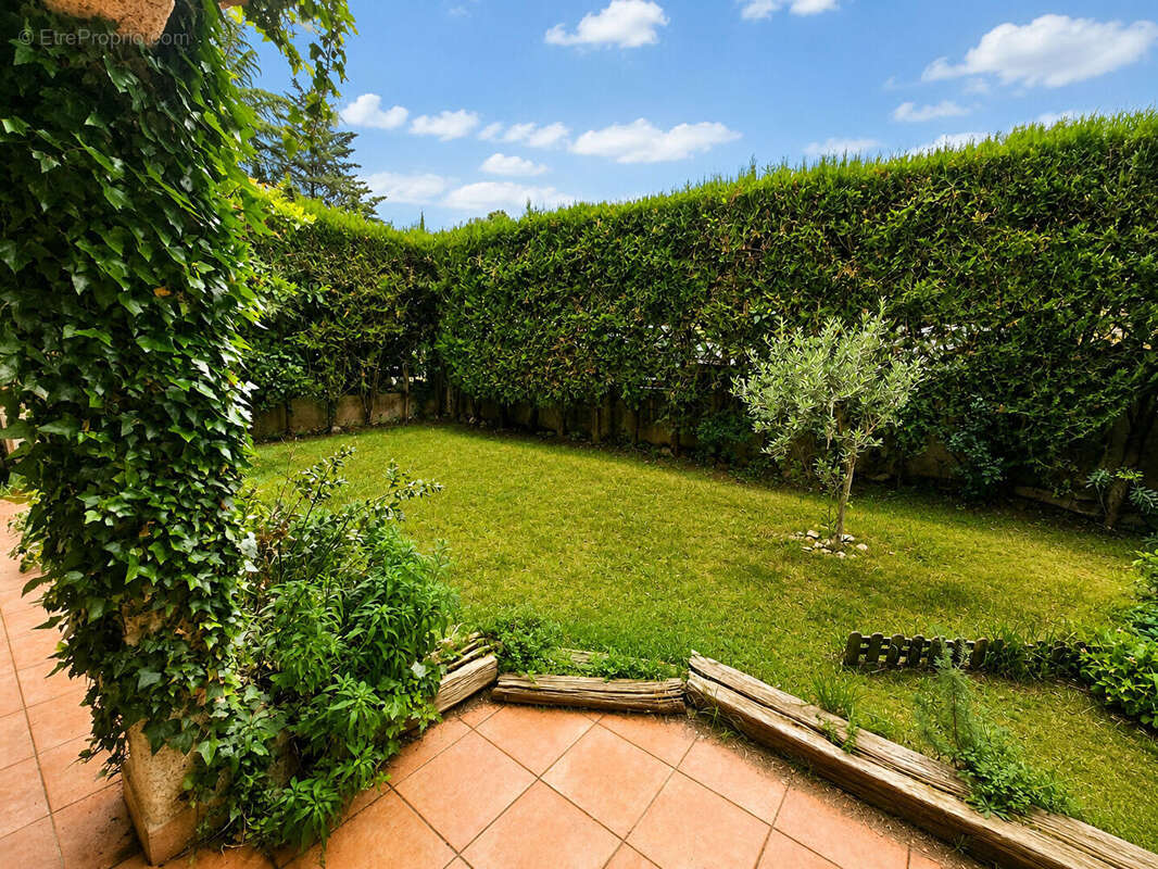 Maison 5 pièces à vendre à Lambesc - Rare sur le marché - photo 2