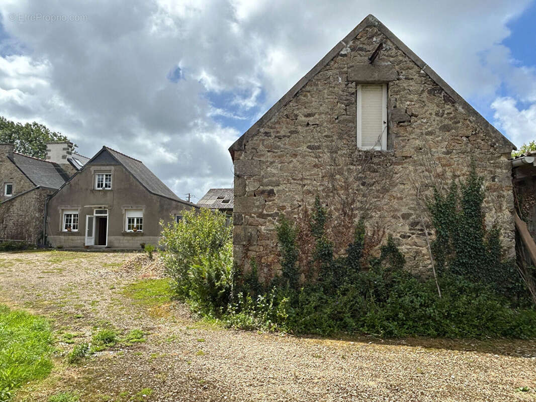 SAINT-VOUGAY - Maison de campagne - photo 11