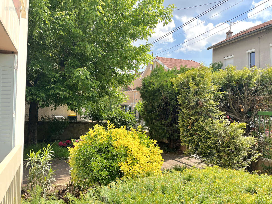 Appartement à LYON-8E