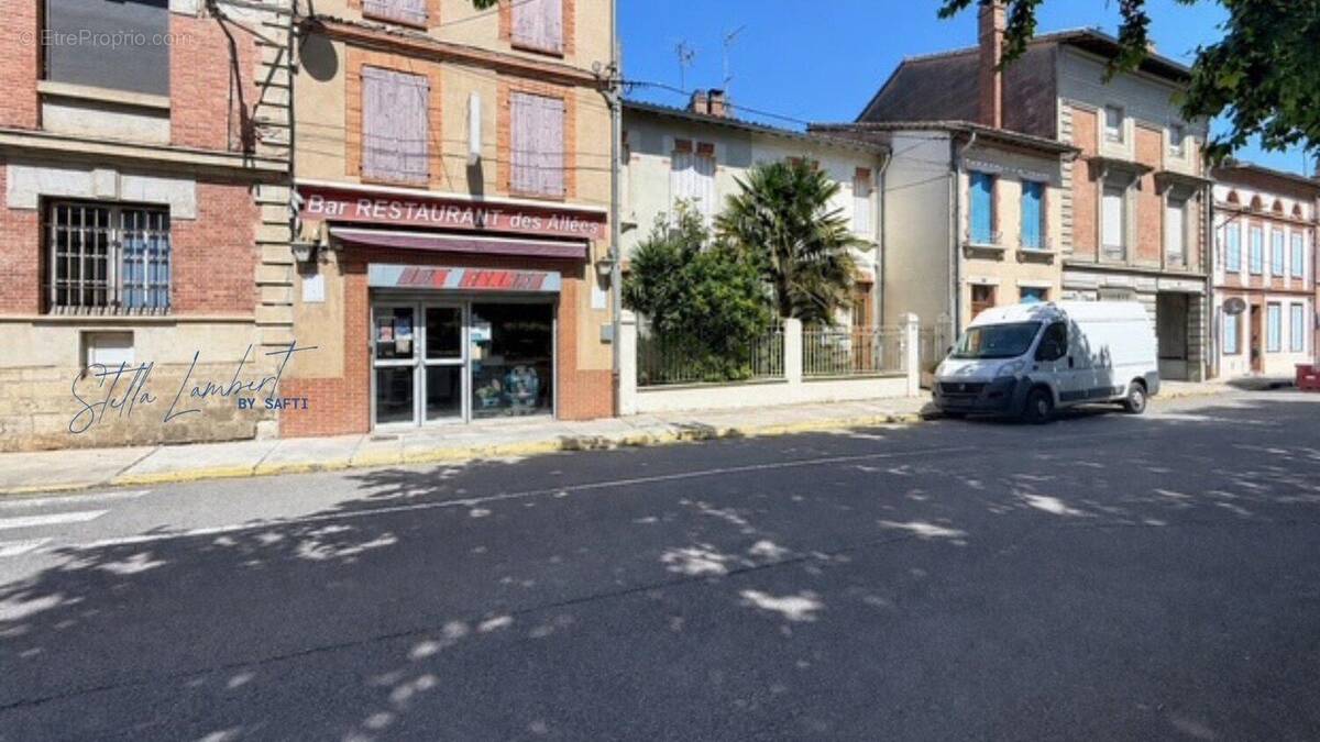 Photo 1 - Commerce à VILLEMUR-SUR-TARN