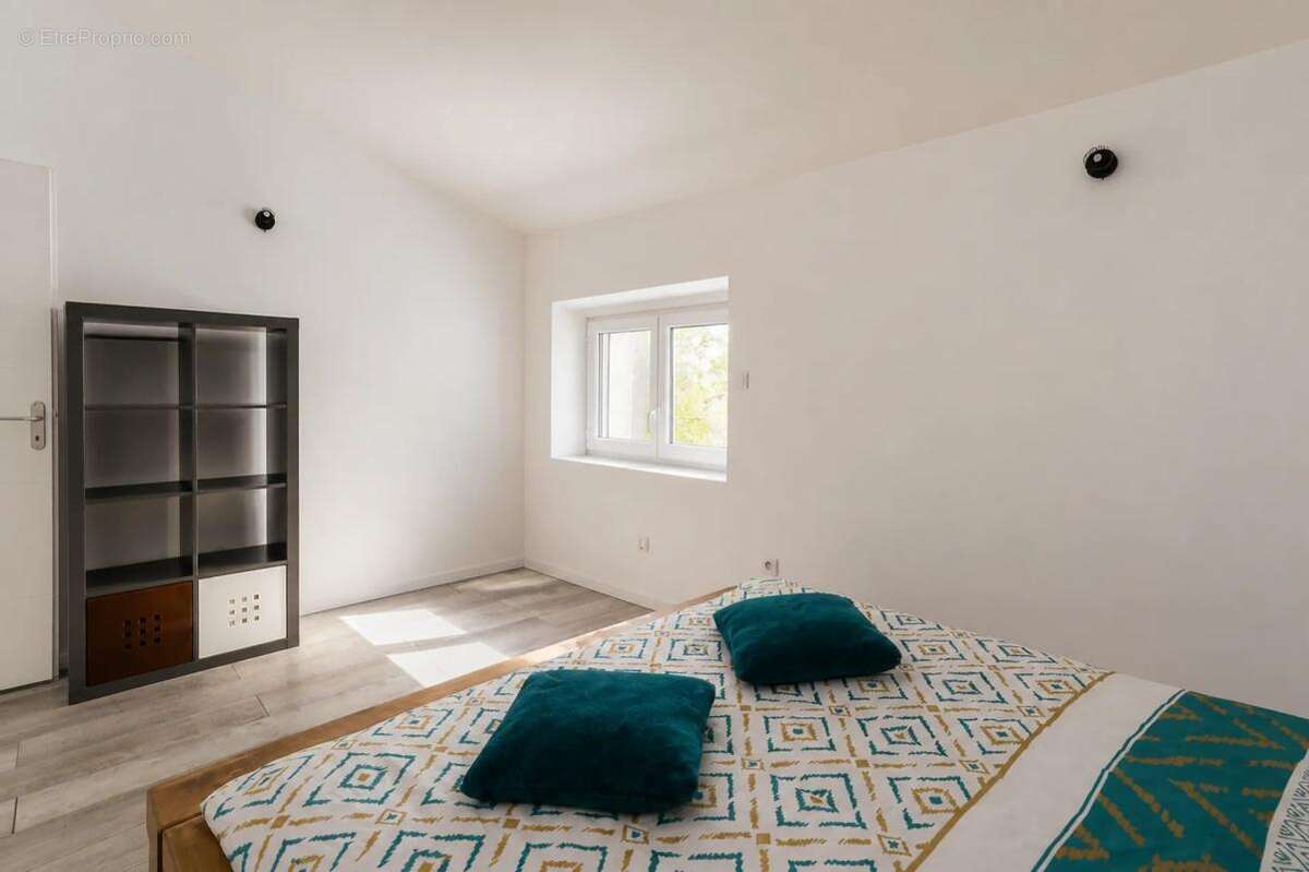 Moidieu-Détourbe - Ancienne grange de 160 m² réinventée - photo 23