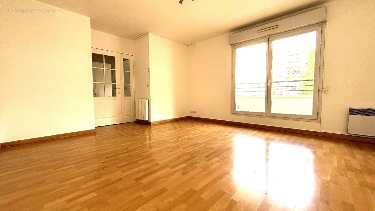 Appartement à VEMARS