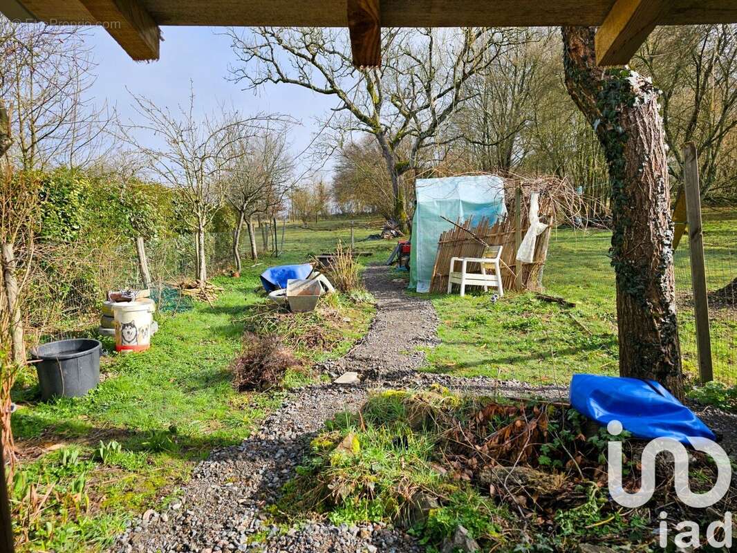 Photo 2 - Maison à SAULGOND