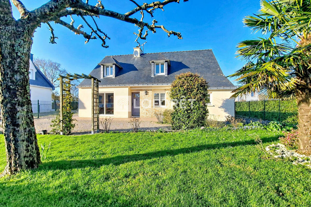 Maison à NIVILLAC