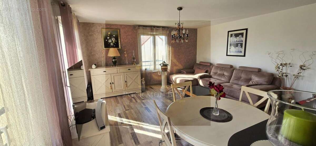 Appartement à LEVES