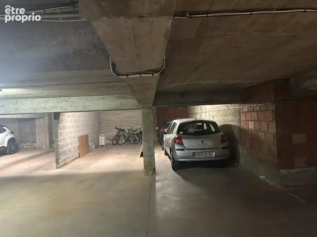 Parking 27 m² à Vichy  - photo 7
