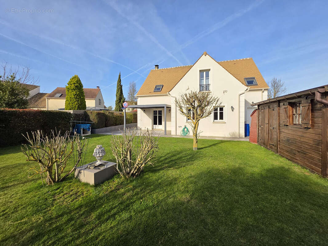 Maison à BELLOY-EN-FRANCE