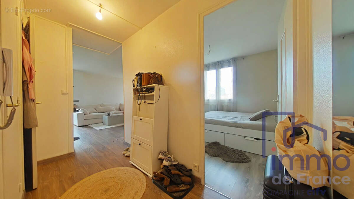 Appartement à SAINT-ETIENNE