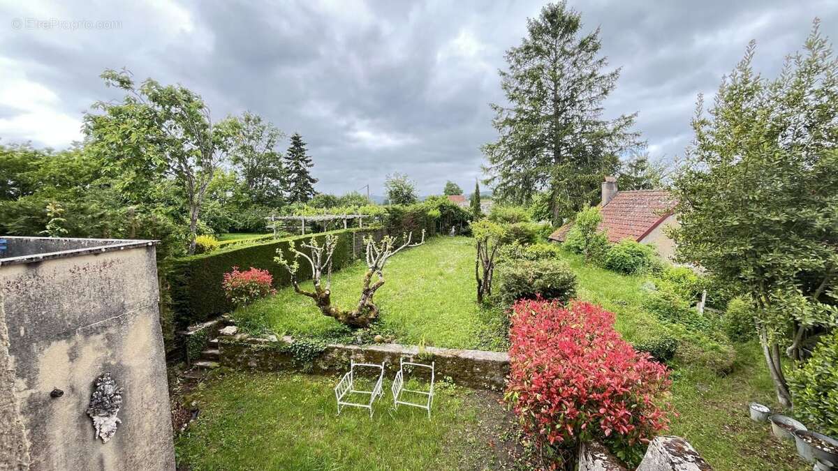 Maison à SAINT-DIDIER-SUR-ARROUX