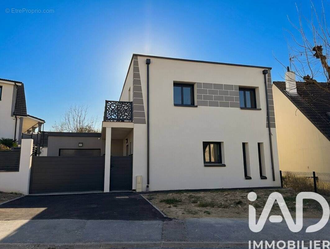 Photo 1 - Maison à REIMS