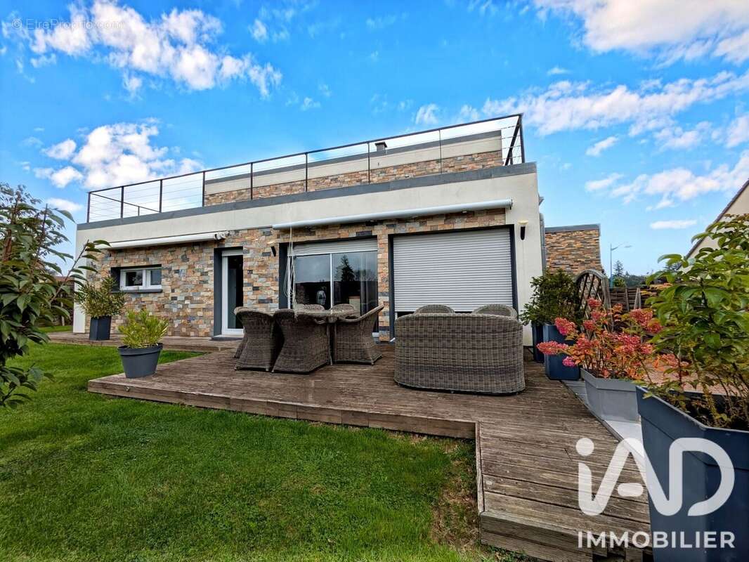Maison 146 m² à Boussac  - photo 4