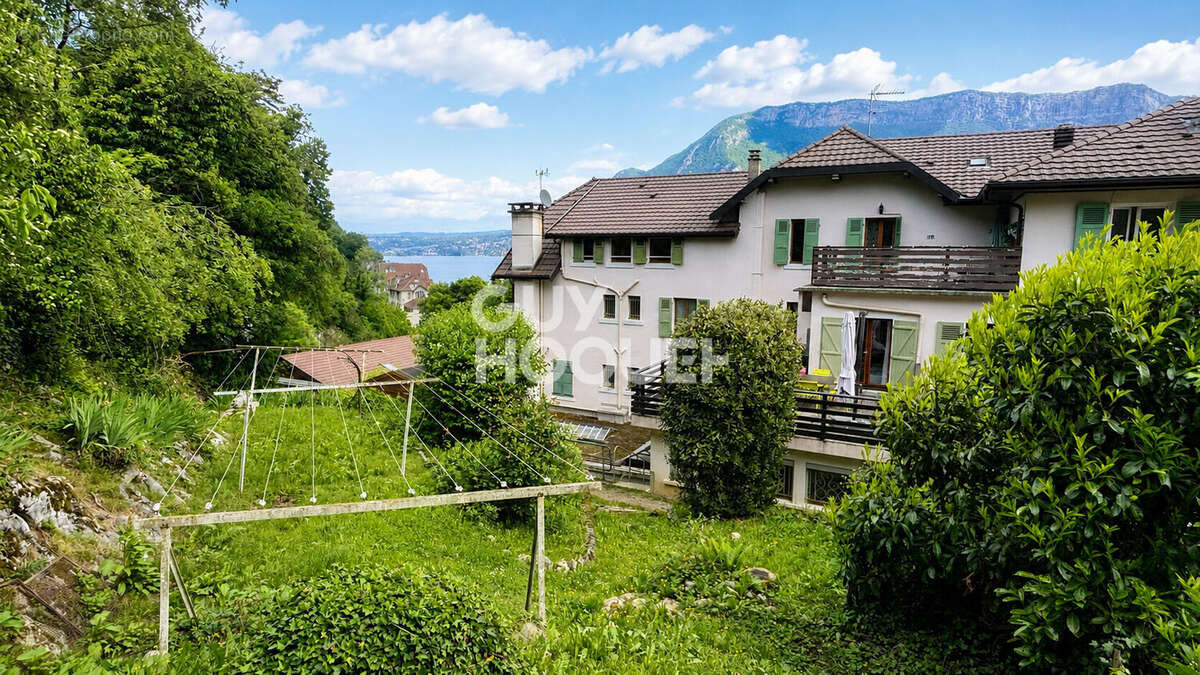 Appartement à SEVRIER