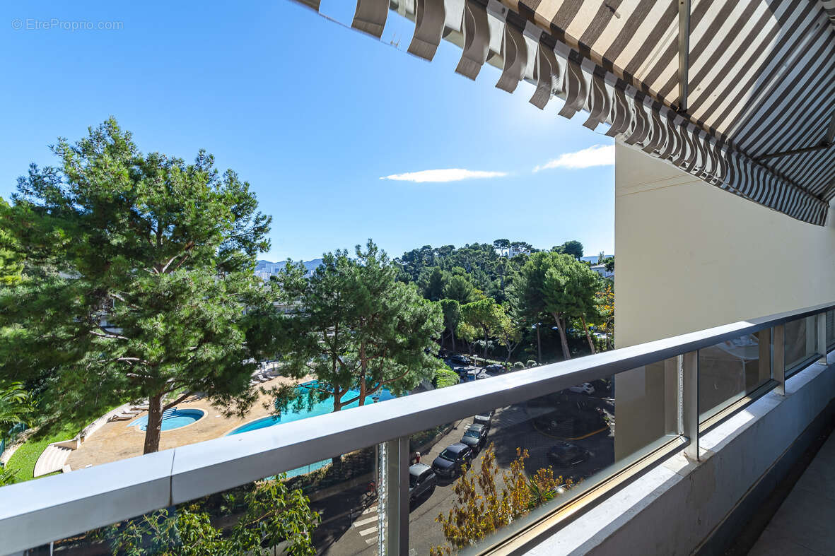 Appartement à MARSEILLE-8E