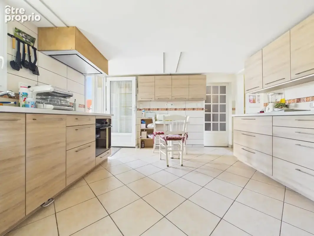 Saint-sébastien-sur-loire – le douet – maison familiale 5 chambres, véranda et grand jardin - photo 4