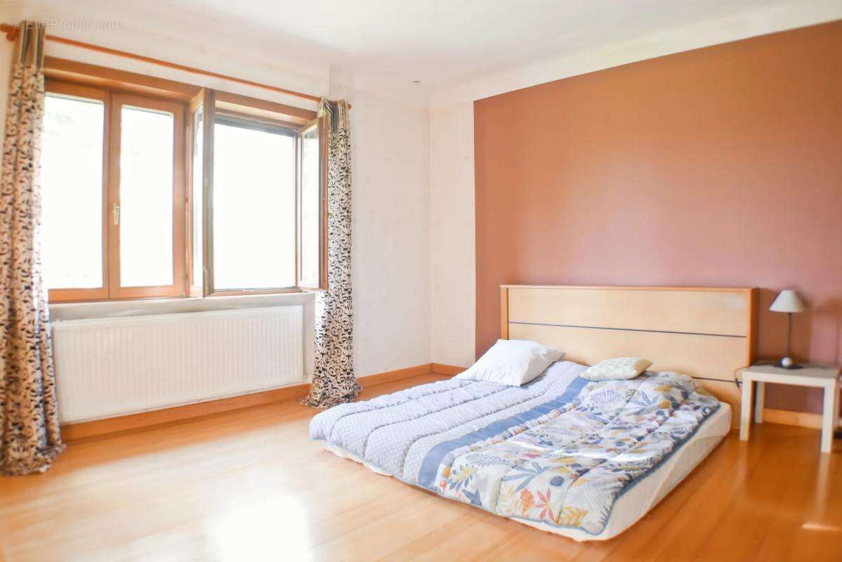 Maison à NIEDERBRONN-LES-BAINS