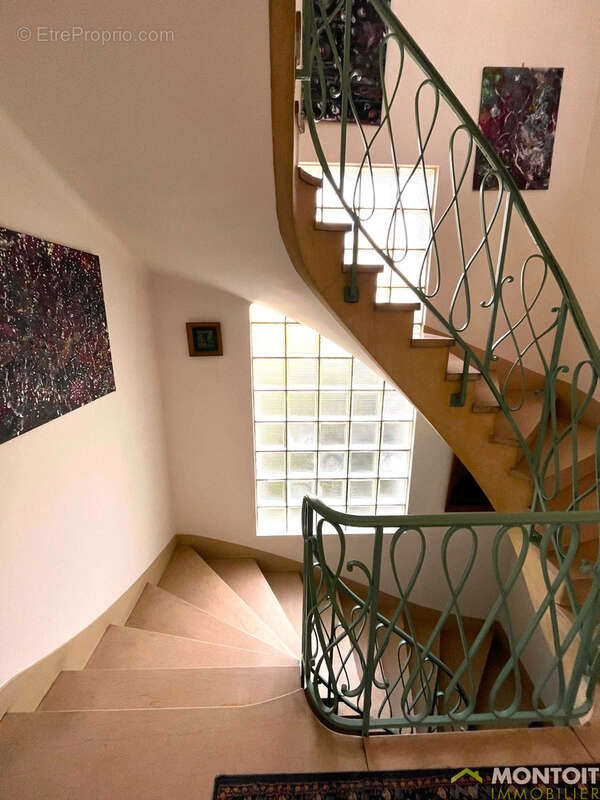 Maison à THIAIS