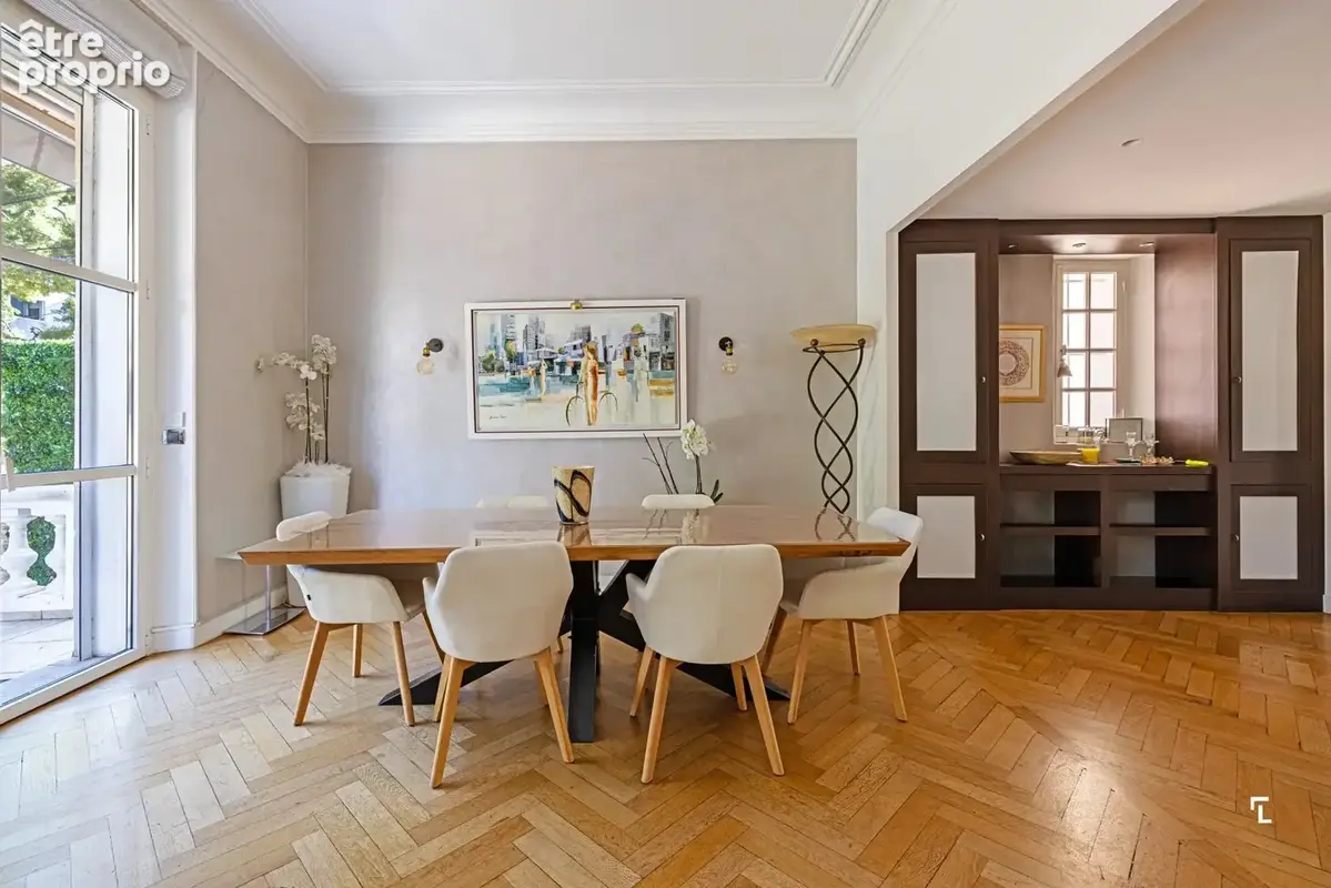 L’INSOUPÇONNÉE - Maison T7 de 325m2 - Jardin - 13008  Carré d'or - photo 8