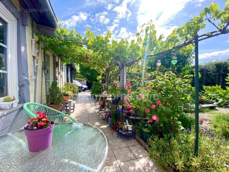 Maison à QUETTEVILLE