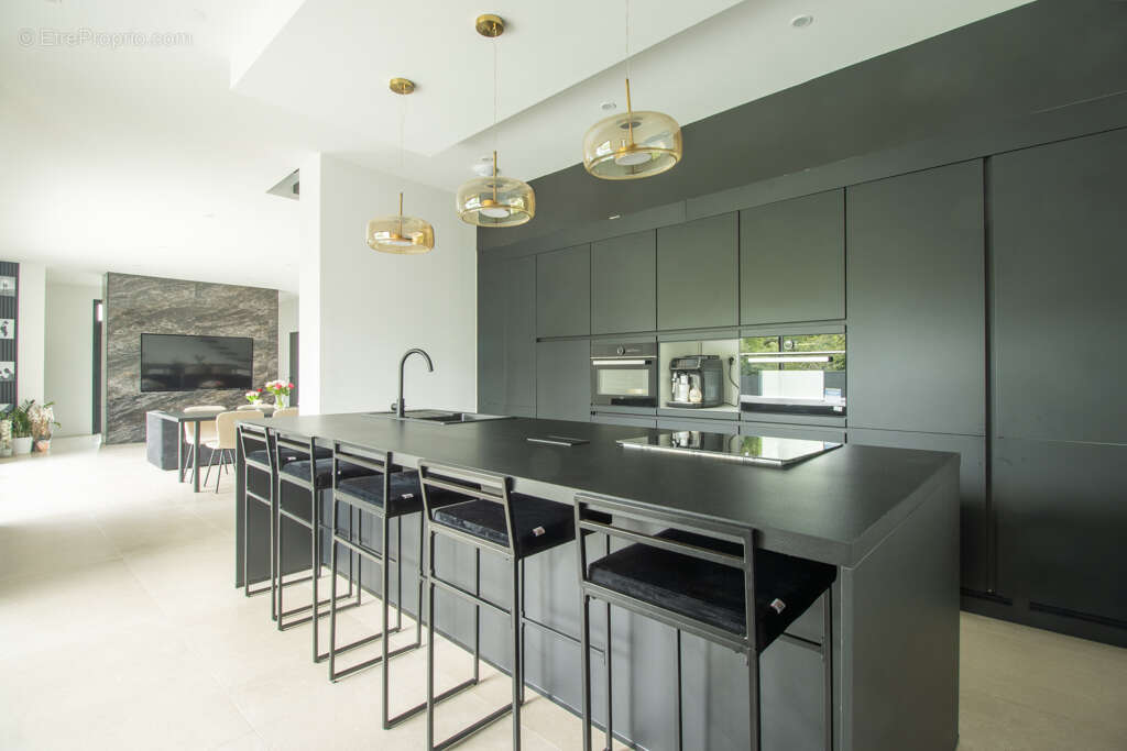 Maison à SAINT-BARTHELEMY-D&#039;ANJOU