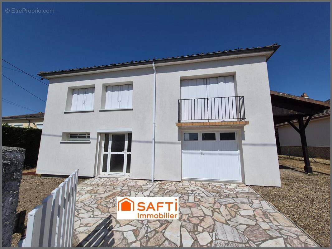 Photo 1 - Maison à DESCARTES