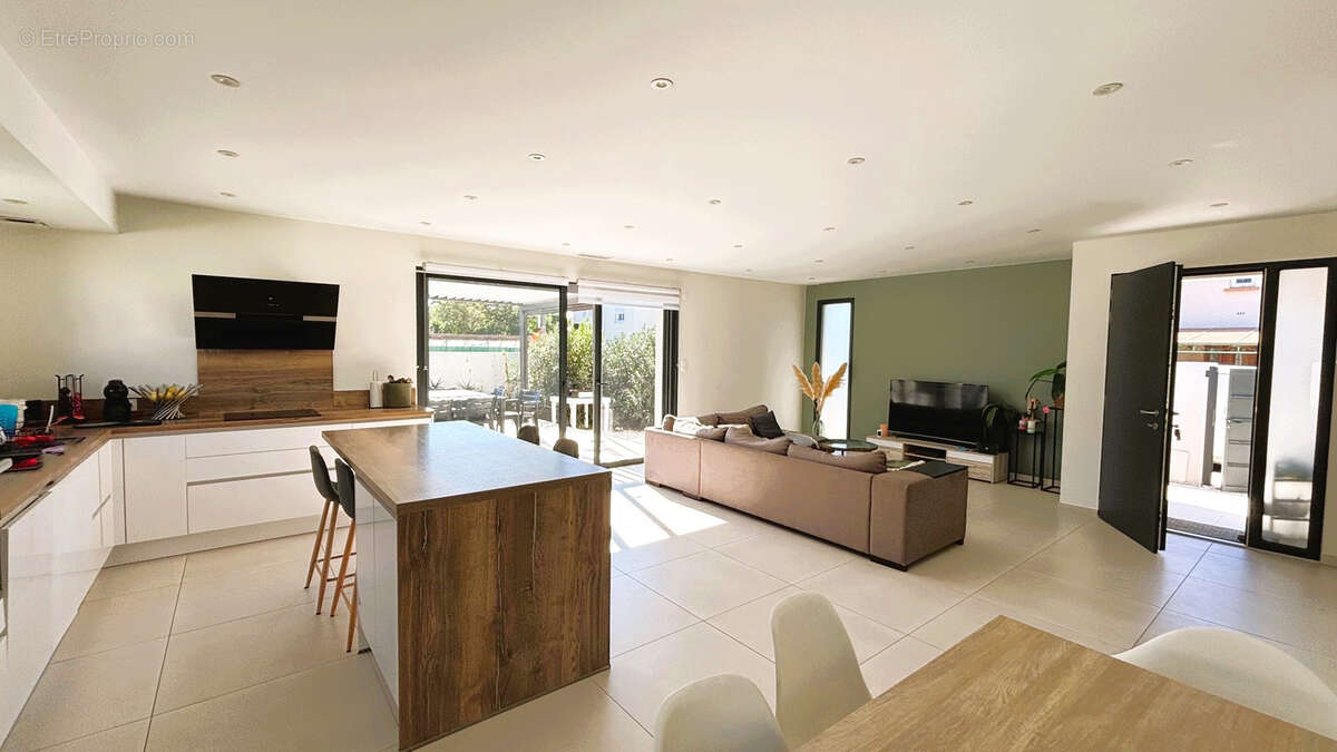 Maison à CANET-EN-ROUSSILLON