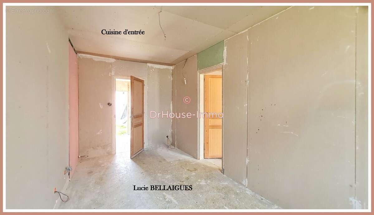 Maison à VILLENEUVE-AU-CHEMIN