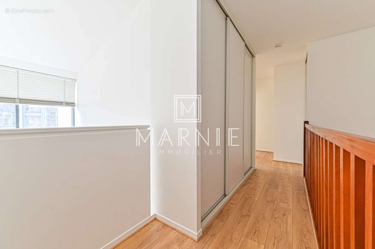 Appartement à PARIS-15E
