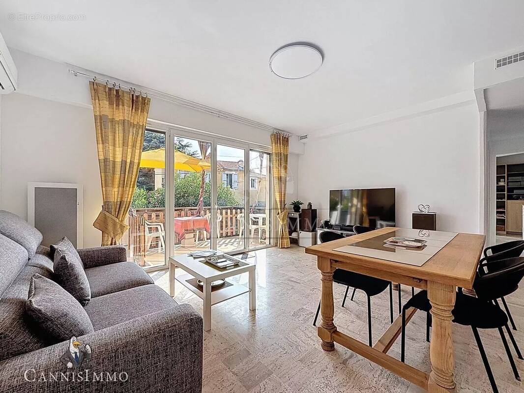 Appartement à CANNES