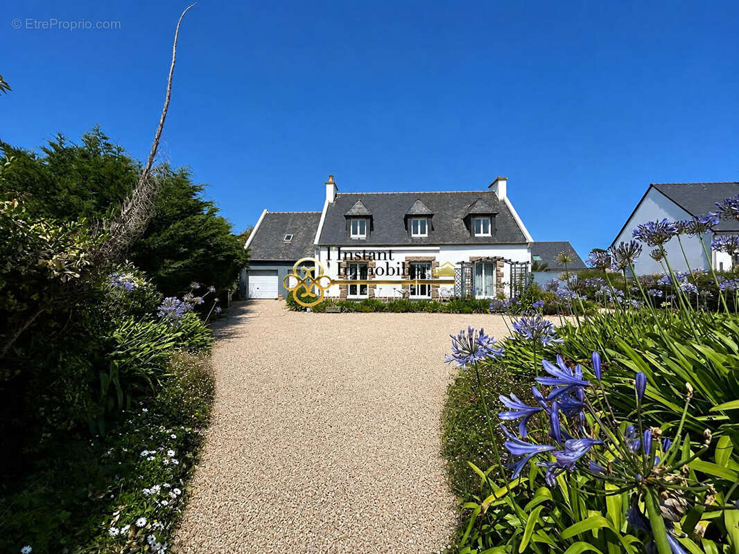 Maison à SANTEC