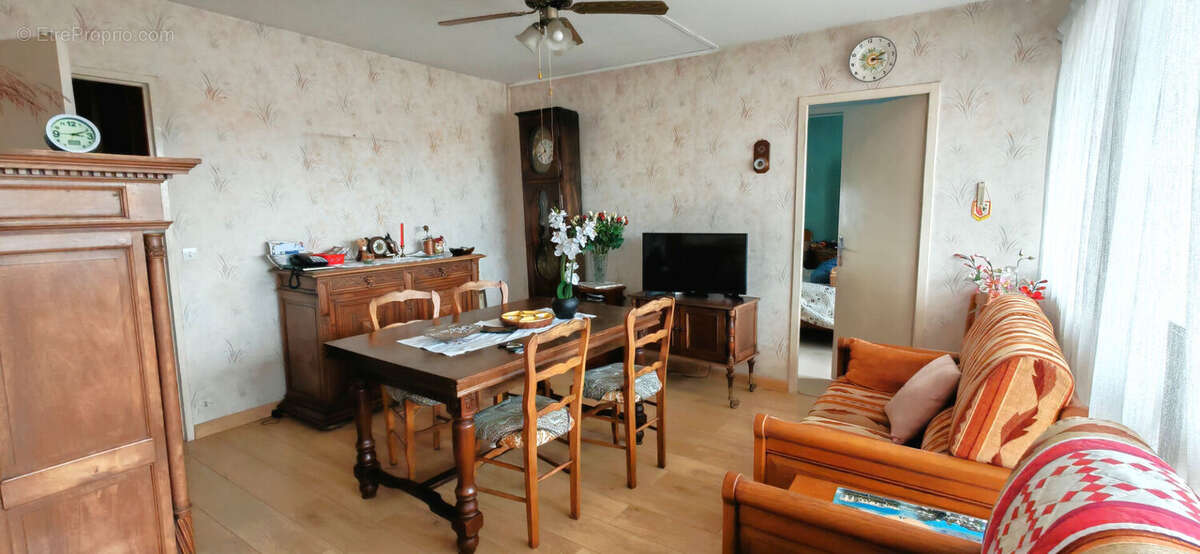 Appartement à LES MUREAUX