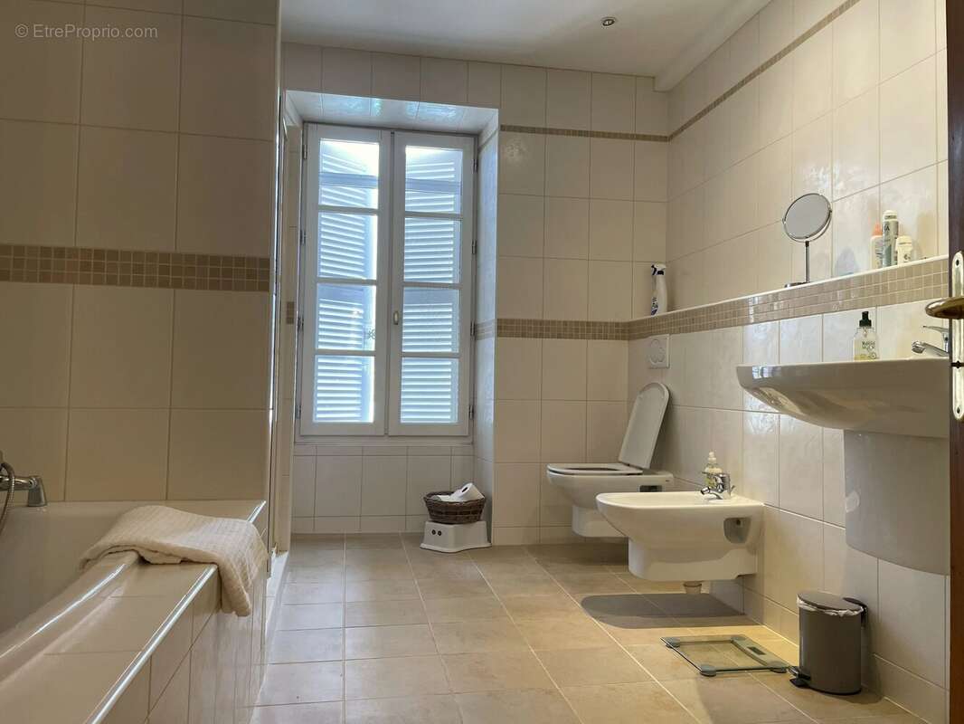 Superbe Maison de Maître avec Piscine Chauffée - photo 16