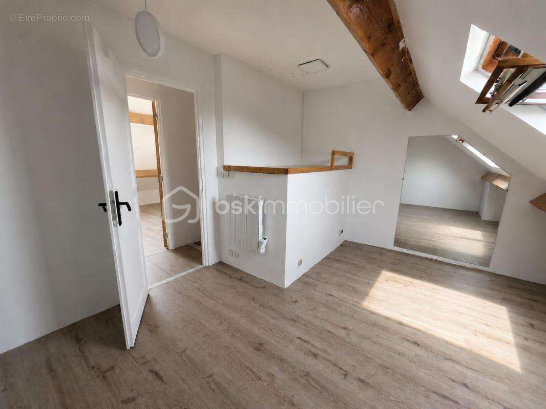 MAISON F5  4 Chambres -ROISSY EN BRIE- Combles Aménagés- Jardin -Garage - Centre Ville - photo 10