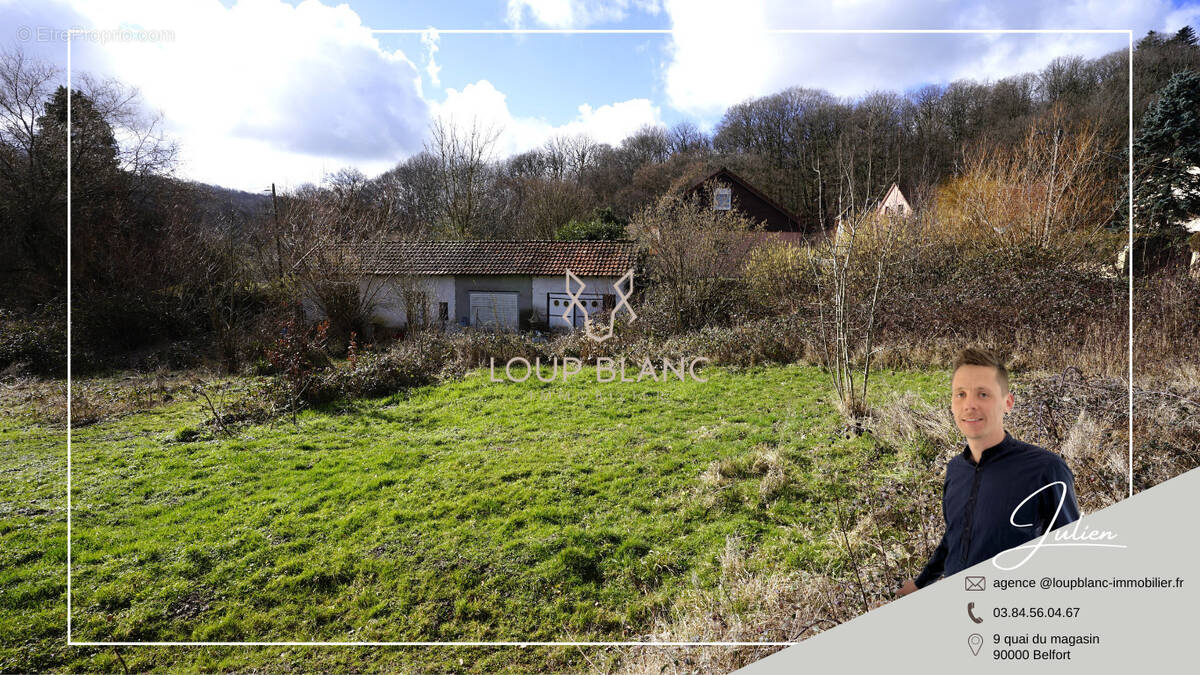 Terrain à CRAVANCHE