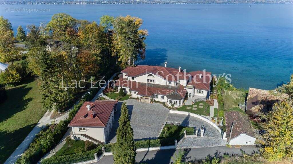 Maison à CHENS-SUR-LEMAN
