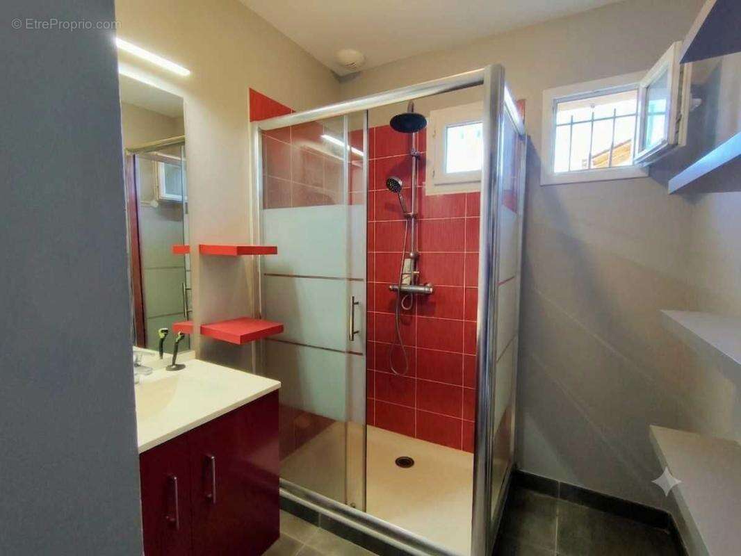 Valros - maison familiale - 6 pièces  ou opportunité activite professionnelle  / ref 15132 - photo 7