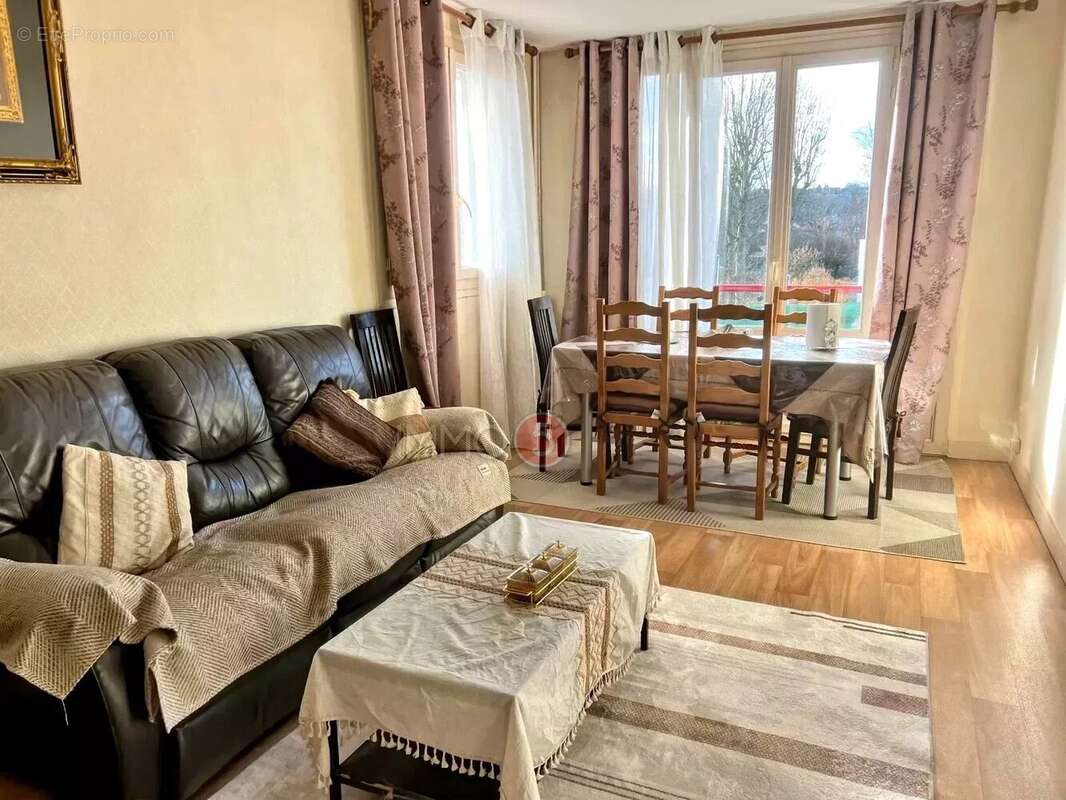 Appartement à VILLEMOMBLE