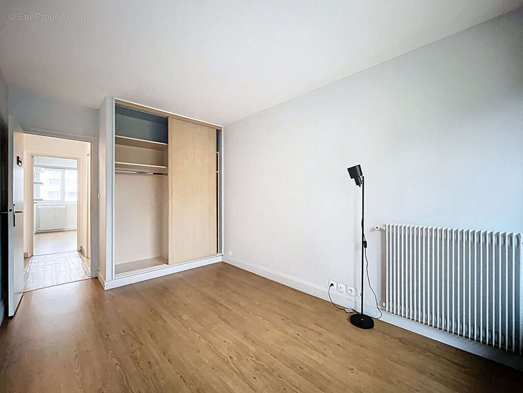 Appartement à SAINT-MICHEL-SUR-ORGE