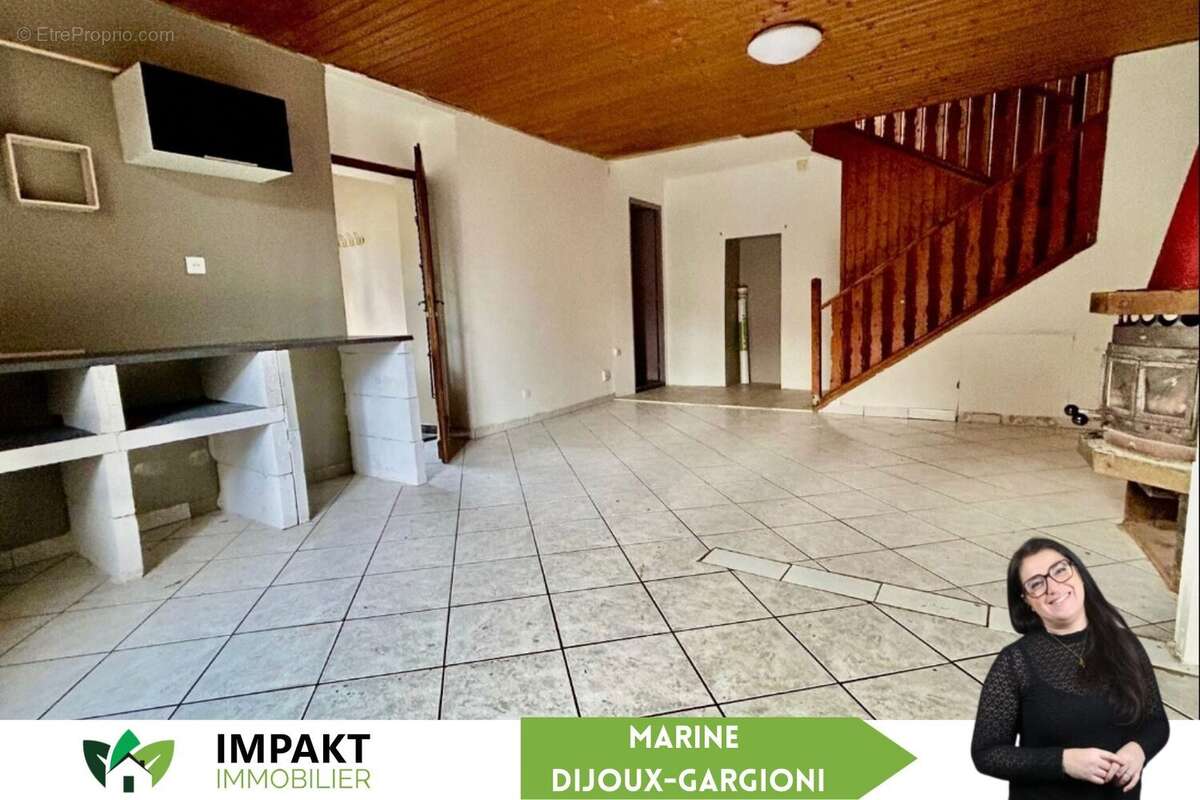 Maison à RONCHAMP