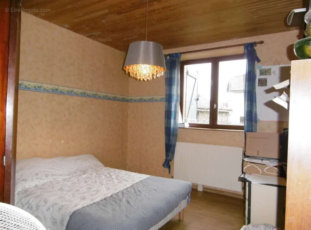 Maison à BLANZAC