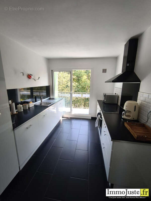 Appartement à LES ESSARTS-LE-ROI
