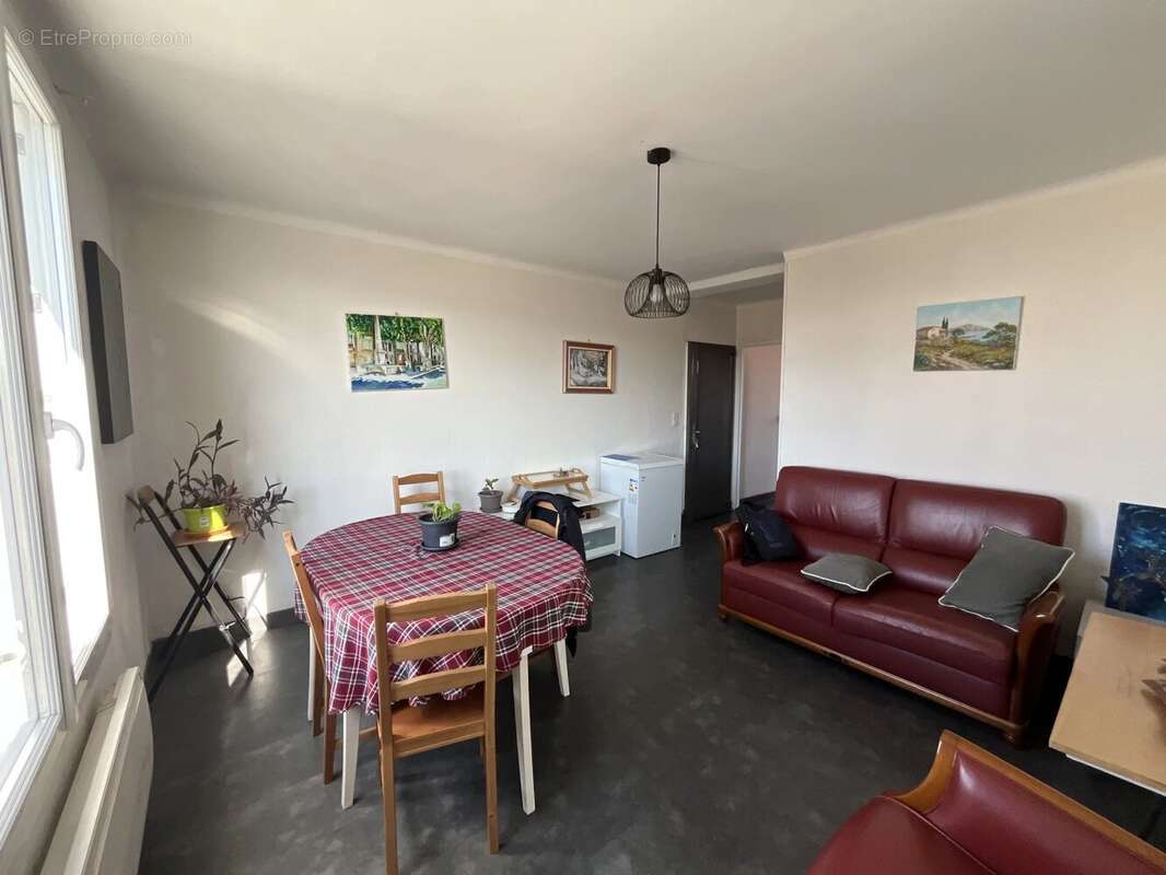Appartement à NIMES